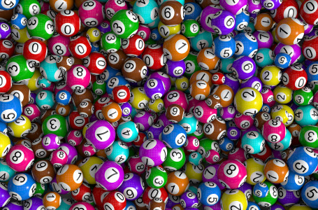 Заңсыз ұтыс ойнын өткізген блогерлер айыппұл төледі