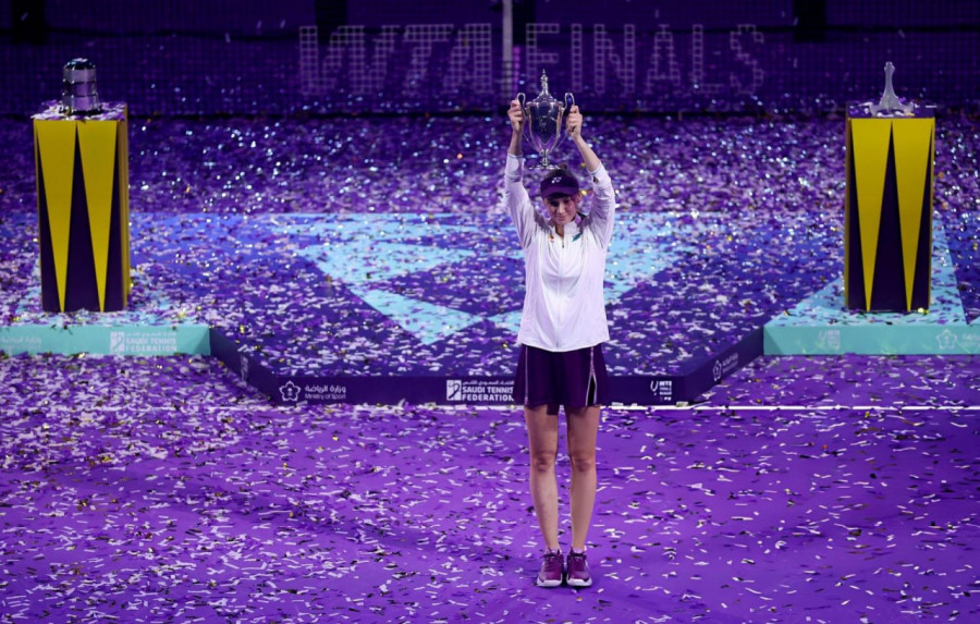 Тоқаев Елена Рыбакинаны “Барыс“ орденімен марапаттады