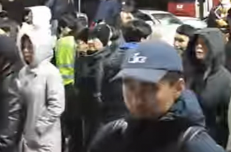 Атырау әуежайы жолаушының орынсыз әзілінен кейін эвакуацияланды