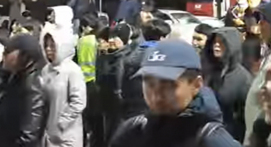 Атырау әуежайы жолаушының орынсыз әзілінен кейін эвакуацияланды