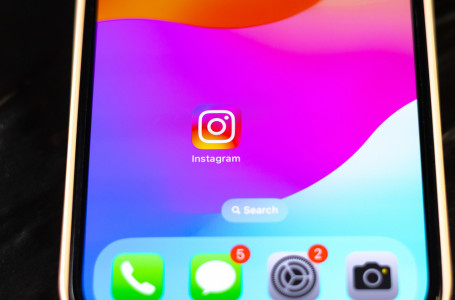 Қазақстанда балалардың TikTok пен Instagram-ға кіруіне жас шектеуін енгізу ұсынылды