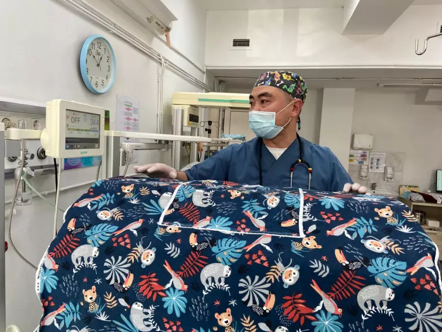 Алматы перинаталдық орталығының мамандары ауыр халдегі сәбиге өмір сыйлады