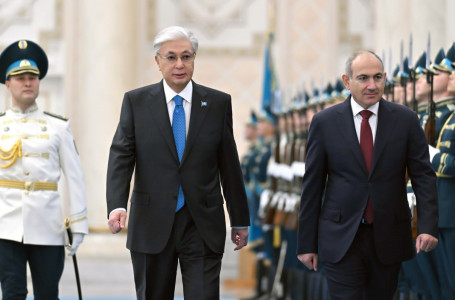 Тоқаев Ақордада Армения премьер-министрі Пашинянды қарсы алды