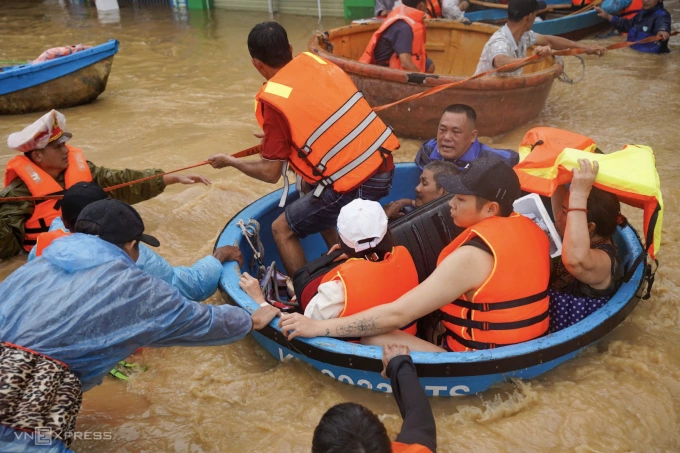Вьетнамда көп адам опат болған су тасқыны: Тоқаев көңіл айтты