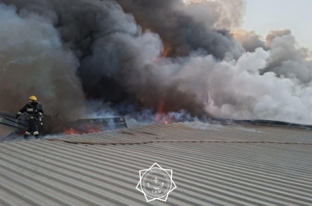 Алматыдағы қоймадан өрт шықты: 21 техника мен автопоез жұмылдырылды