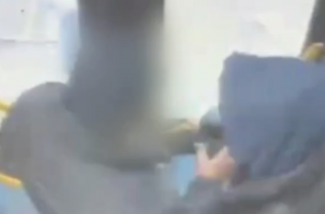 Жолаушылардың тынысы тарылған: Астанада автобустағы тосын жағдай видеоға түсіп қалды