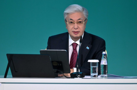 “Халықпен тікелей жұмыс істейтін мемлекеттік қызметші“. Тоқаев әкімдерге үн қатты