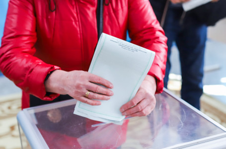 Тоқаев: “Елде сайлау көбейіп, жұрт саяси науқандардан мезі бола бастағаны айтылып жатыр“