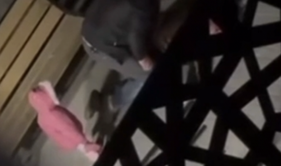 Таразда баласының көзінше әйелін сабаған ер адам ұсталды