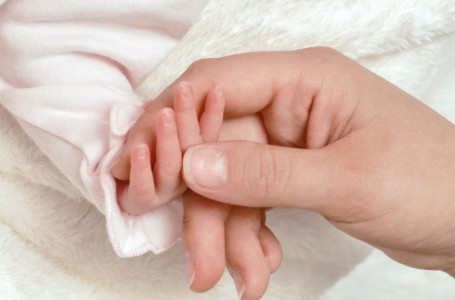 Алматы әуежайында Қазақстаннан бала әкетпек болған Қытай азаматтары ұсталды