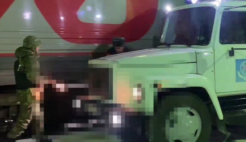 22 рет пышақ сұққан: Павлодарда кәсіпкерді аяусыз өлтірген күдікті Ресейден экстрадицияланды