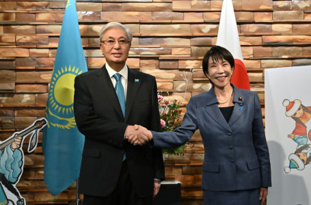 Мемлекет басшысы Жапонияның премьер-министрімен келіссөз жүргізді