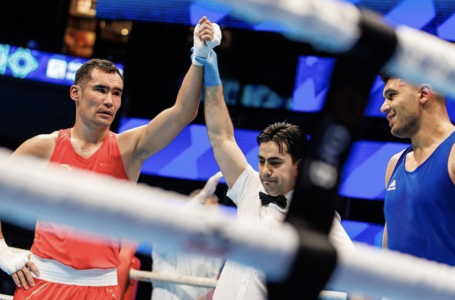 Чемпион атанды! Қазақ боксшы Қытайда топ жарды