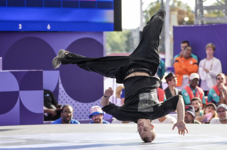 Әмір Закиров брейкингтен Дубайда өткен чемпионатта жеңіске жетті