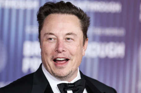 Тарихтағы алғашқы адам: Илон Масктың дәулеті 700 миллиард долларға жетті