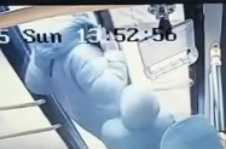 Омыртқасын сындырып алған: Алматы тұрғыны автобустан құлап кеткен