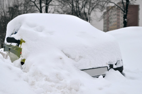 Жоғалып кеткен қария қар басып қалған көлігінен өлі табылды