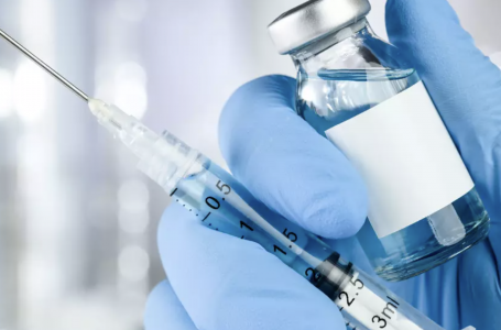 “Арзан вакциналар сатып алынған, содан балалар ауырады“: Денсаумин жауап берді