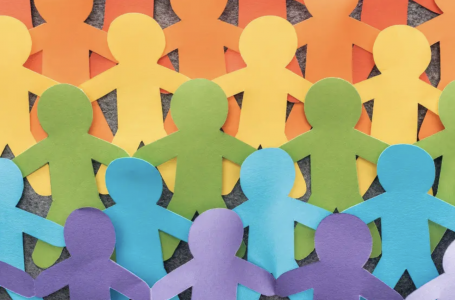 ЛГБТ-ны насихаттауға тыйым салынды: қандай шектеулер енгізілмек?