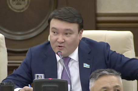 “Базардағы сувенир сияқты“. Депутат елде атақ-даңқ, медаль сатылып жатқанын сынады