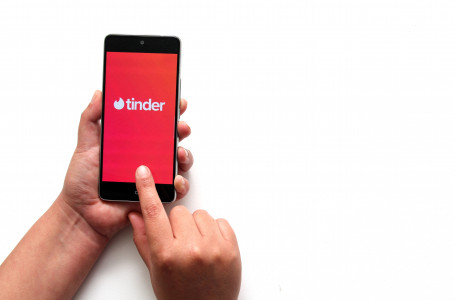 Tinder-дегі “Нұрай“ Астана тұрғынын 4 млн теңгеге сан соқтырған
