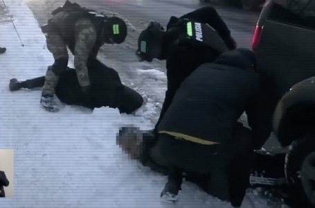 Қысым көрсетіп, қорқытып несие алғызған: бірнеше өңірде ірі қылмыс ашылды