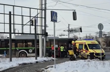 Жолаушы тежегішті басып үлгерген: Алматыда автобус жүргізушісі қайтыс болды