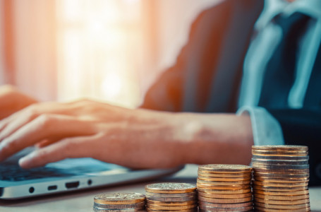 189 млн теңгені заңсыз аударған: Жетісу облысында шенеунік сотталып кетті