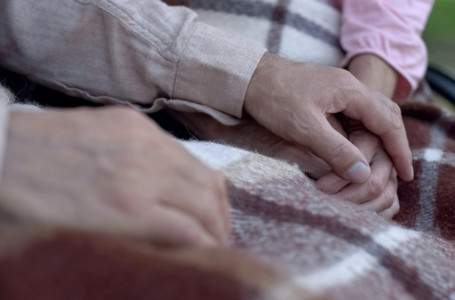 Ұлытау облысында немересіне сенген 90 жастағы әже баспанасыз қалуы мүмкін