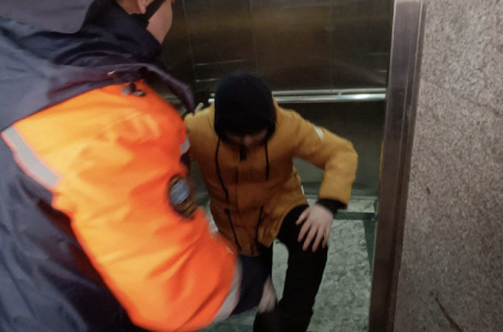 Астанада лифтте қалып қалған жасөспірім құтқарылды