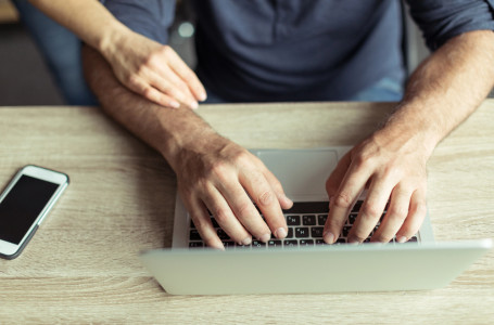 Әлеуметтік желілер миға қалай әсер ететіні айтылды