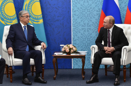 Тоқаев Путинмен телефон арқылы сөйлесті