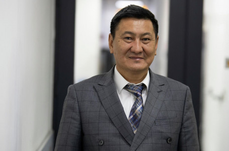 Қырғызстанда Қамшыбек Тәшиевтің айналасындағы адамдар біртіндеп қызметінен айырылып жатыр