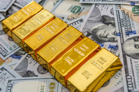 “Алтынның бағасы 95 мың теңгеге дейін жетуі мүмкін“ - сарапшы