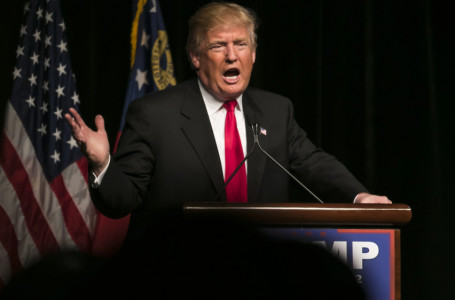 Трамп барлық елге 10 пайыз қосымша баж салығын енгізді