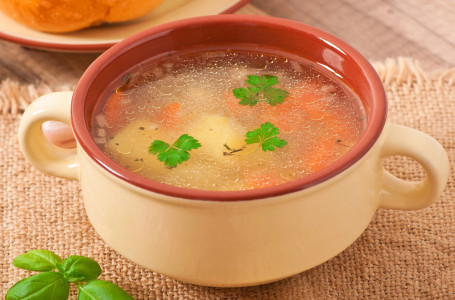 Диетолог арықтауға көмектесетін сорпа түрлерін атады