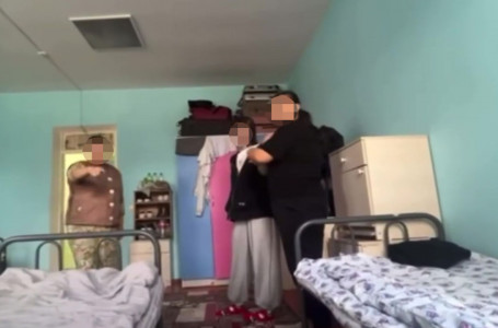 “Дәретхананы, ұлдардың бөлмесін тазалатады“. Түркістанда жауапты тұлғаларға сөгіс берілді 