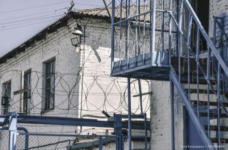 Қазақстанда сотталғандарға смартфон пайдалануға рұқсат етілуі мүмкін