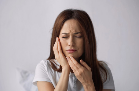 Мұз кәмпит, попкорн және чипстер: стоматолог тіске зиян тағамдарды атады