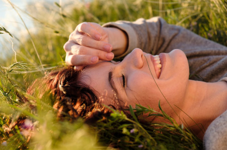 Көктемде теріге қалай күтім жасау керек? Маман кеңесі