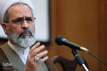 Иранда Әли Хаменеидің орнына уақытша басшы тағайындалды