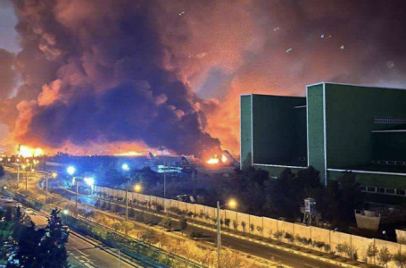 Тегеранда шабуылдан кейін халықаралық әуежай өртеніп жатыр