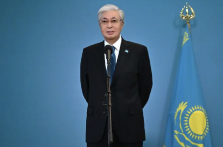 Президент жаңа Конституцияны дайындау мерзіміне қатысты сынға жауап берді