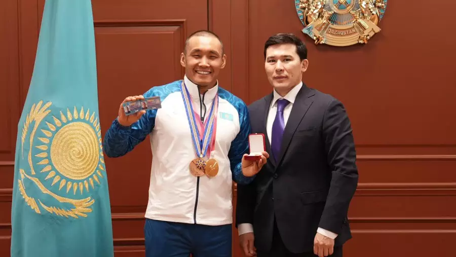 Ербол Хамитовқа “Қазақстанның еңбек сіңірген спорт шебері“ атағы берілді