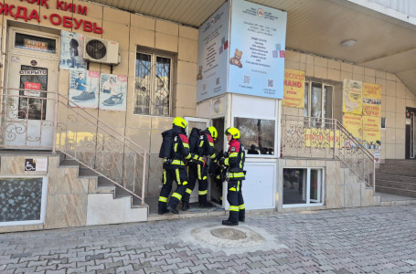 Алматыда түтін басқан ғимараттан 50 адам құтқарылды: зардап шеккендер бар