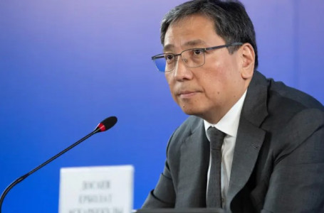 Ерболат Досаев тағы бір лауазымынан айырылды