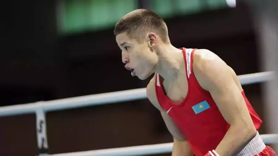 Өзбекстан спортшысын ойсырата жеңді: тағы бір боксшы Азия чемпионатының финалына шықты