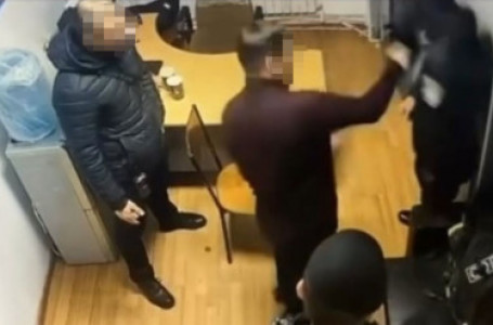 Күш қолданып, балағаттаған: Атырауда арнайы жасақ қызметкерлерінің тосын видеосы тарап кетті