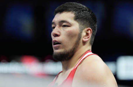 Бокстан Азия біріншілігі: Тоқаев жеңіс тұғырынан көрінген боксшыларды құттықтады