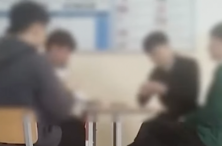 Түркістан облысында оқушылар сабақ үстінде карта ойнаған: мұғалім қызметінен кетті